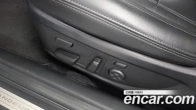 Hyundai Grandeur Новый Grandeur IG 3.0 LPi (Для проката) — Фото автомобиля 27