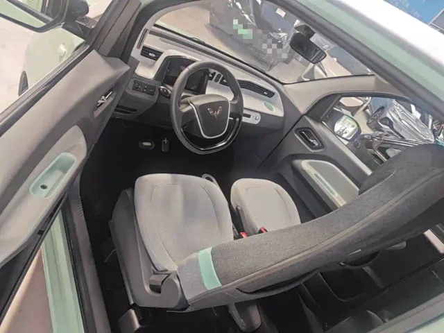 Wuling Hongguang Mini EV — Фото автомобиля 15