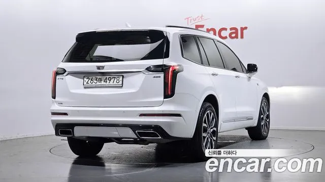 Cadillac XT6 — Фото автомобиля 2