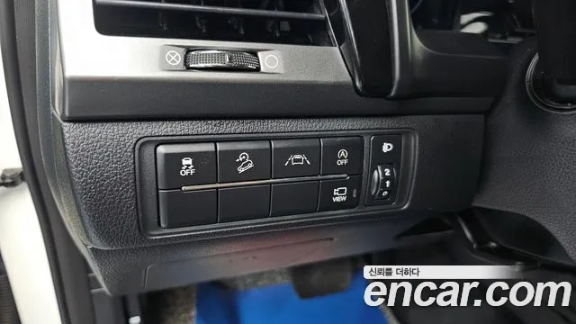 KG_Mobility_Ssangyong Rexton Новый Rexton Sport Khan Дизель 2.2 4WD — Фото автомобиля 14