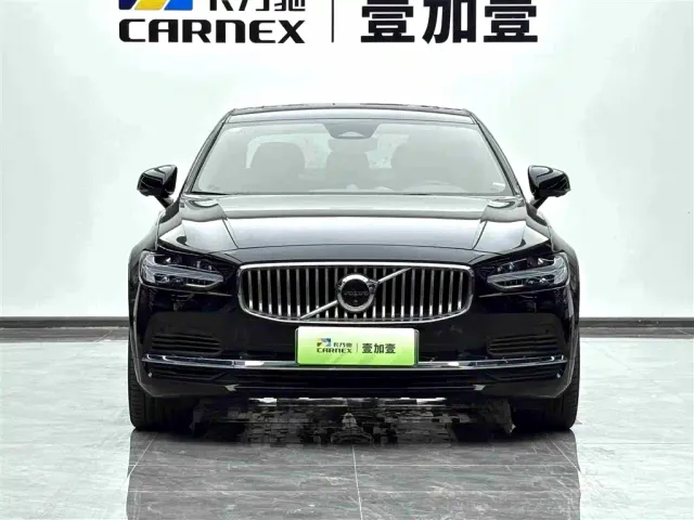 Volvo S90 — Фото автомобиля 2