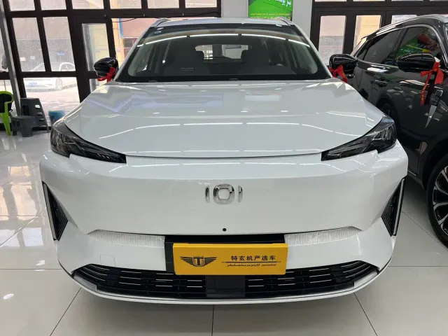 Changan Qiyuan Q05 — Фото автомобиля 2