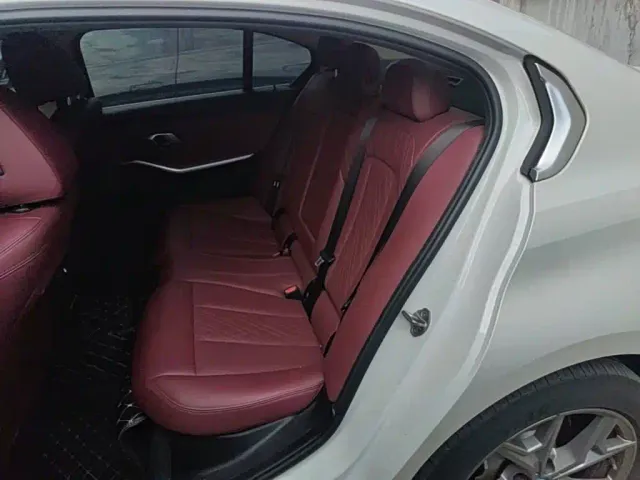 BMW i3 — Фото автомобиля 16