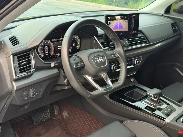 Audi Q5L — Фото автомобиля 5