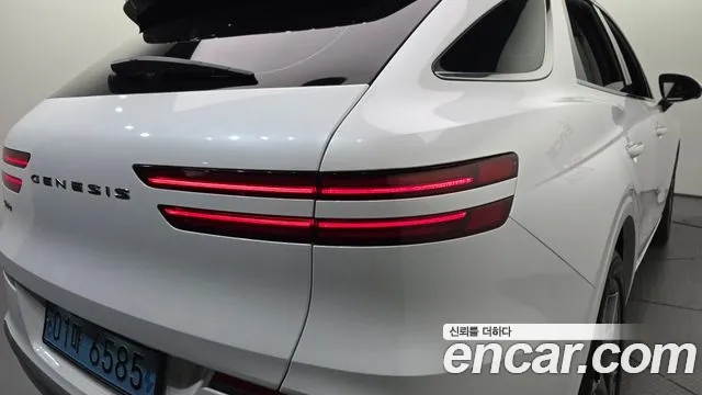 Genesis GV70 Electrified — Фото автомобиля 8
