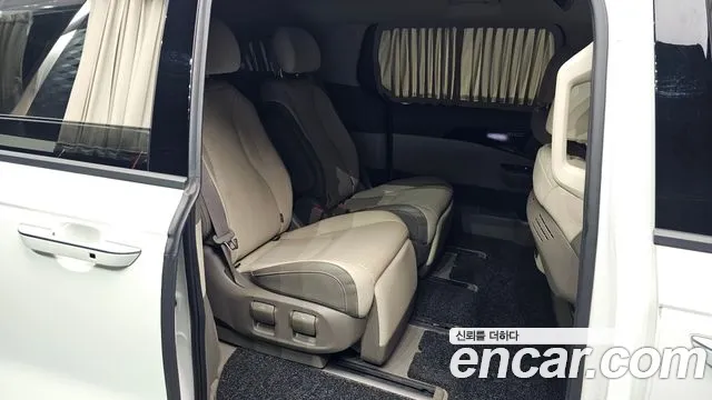 Kia Canival Carnival 4 поколение Бензин 7 мест Hi-Limousine — Фото автомобиля 11