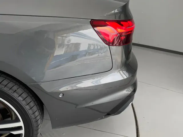 Audi A4L — Фото автомобиля 10