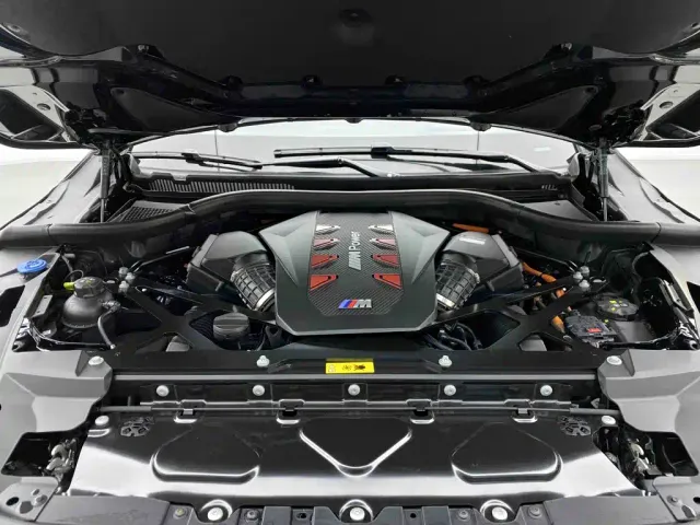BMW XM — Фото автомобиля 9