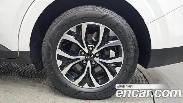 Kia Canival Carnival 4 поколение Бензин 9 мест Prestige — Фото автомобиля 19