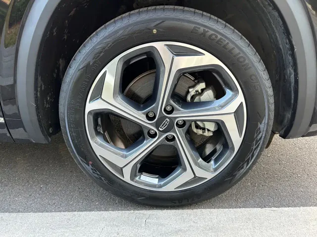 Geely Xingyue L — Фото автомобиля 28
