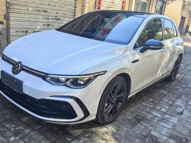 Фотография автомобиля — Volkswagen Golf