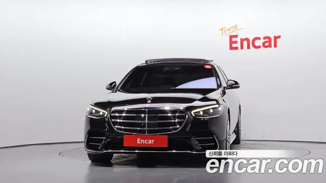 Mercedes-Benz S-Class — Фото автомобиля 3