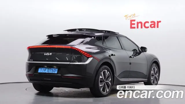 Kia EV6 — Фото автомобиля 2