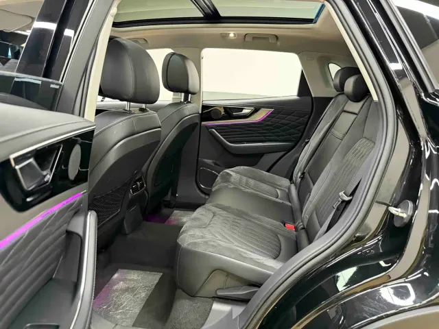 Hongqi HS5 — Фото автомобиля 16