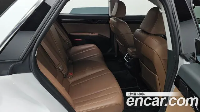 Hyundai Grandeur Grandeur (GN7) 2.5 Бензин 2WD — Фото автомобиля 11