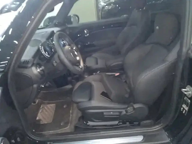 MINI Hatch — Фото автомобиля 14