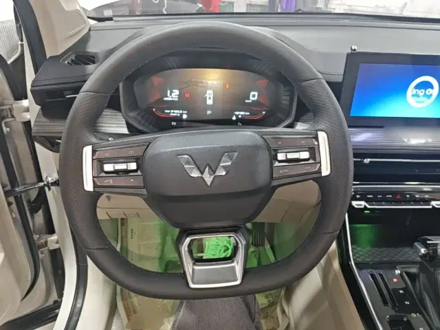 Wuling Asta — Фото автомобиля 10