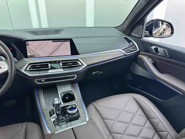 BMW X5 — Фото автомобиля 10