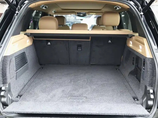 Land Rover Range Rover — Фото автомобиля 30