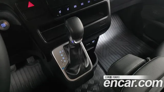 Hyundai Staria — Фото автомобиля 12