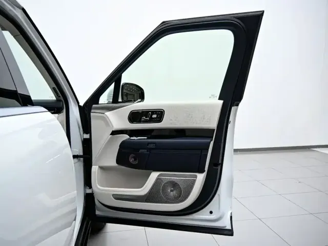 ZEEKR Zeekr 9X 2025 Standard Edition — Фото автомобиля 22