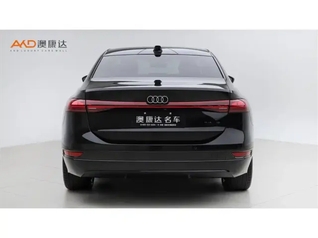 Audi A6L e-tron — Фото автомобиля 4