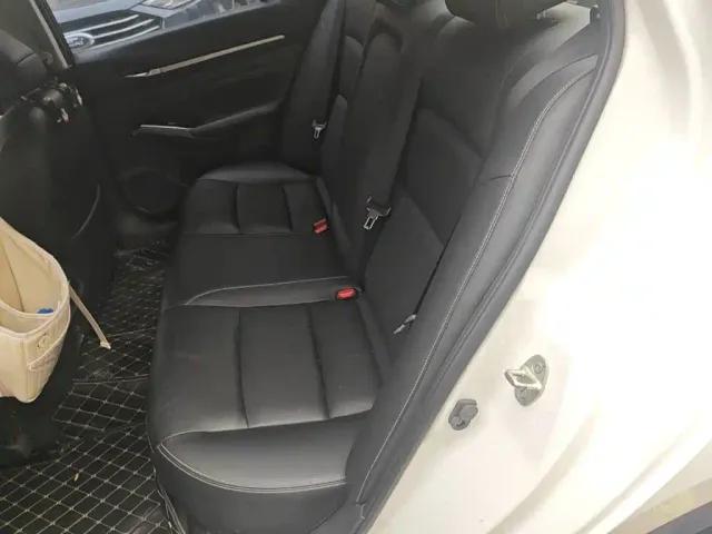 Nissan Teana — Фото автомобиля 13