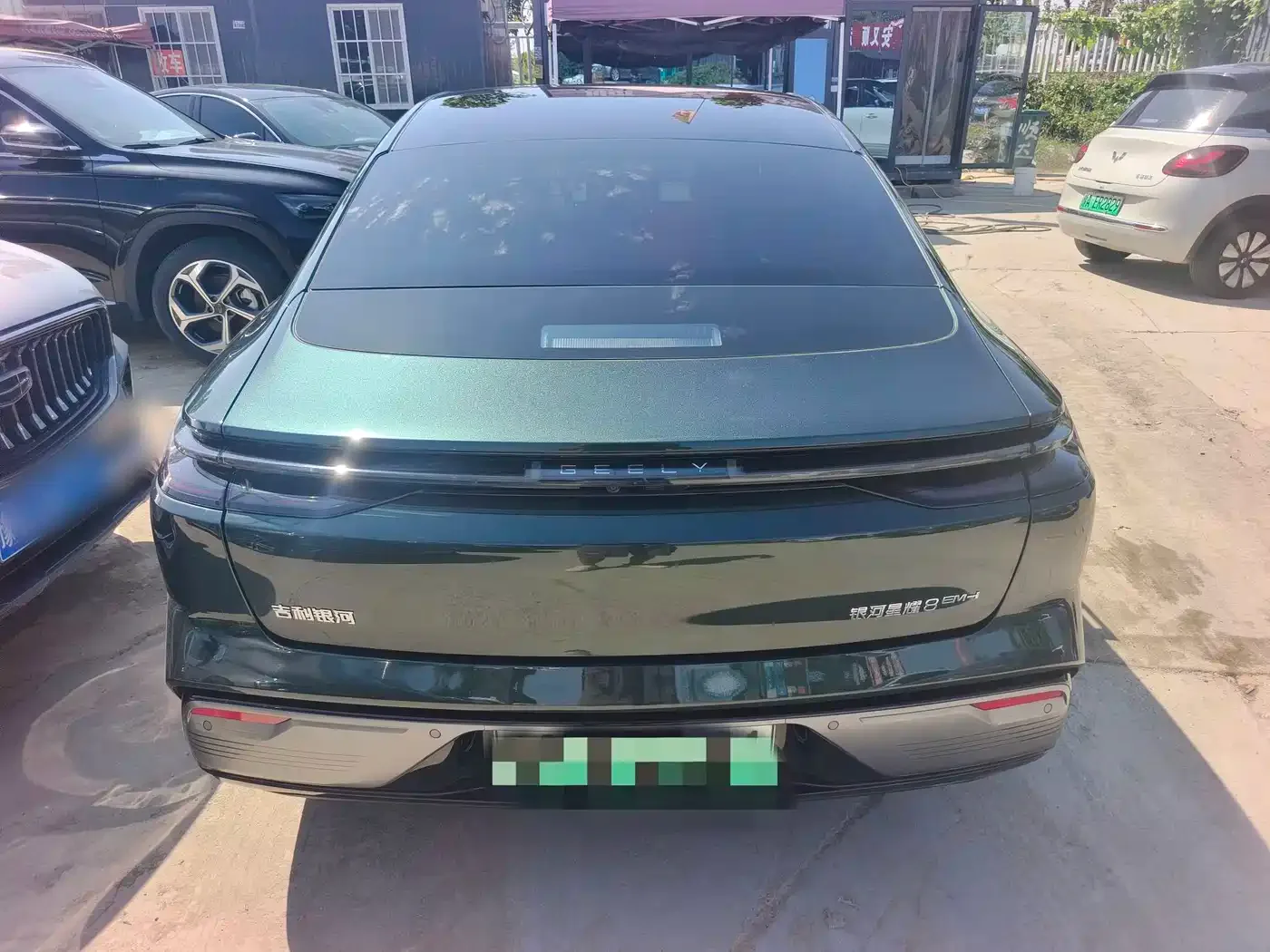 Geely Galaxy Galaxy Xingyao 8 2025 130km EM-P Explorer Edition — Фото автомобиля 13