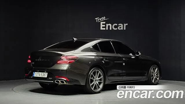 Genesis G70 — Фото автомобиля 2
