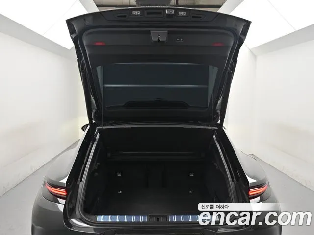 Porsche Panamera — Фото автомобиля 20