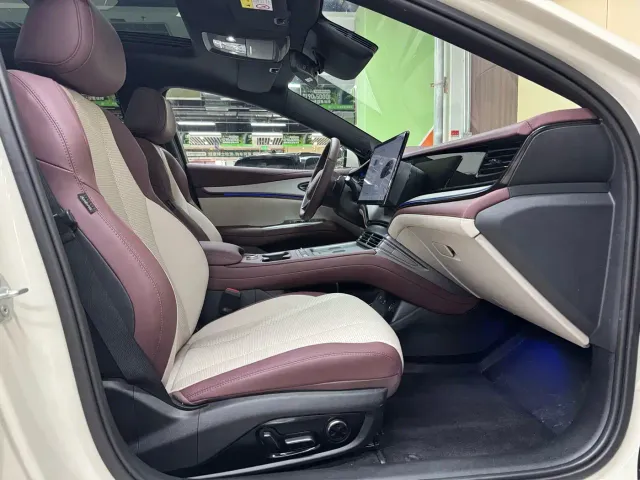BYD Seal 07 DM-i — Фото автомобиля 11