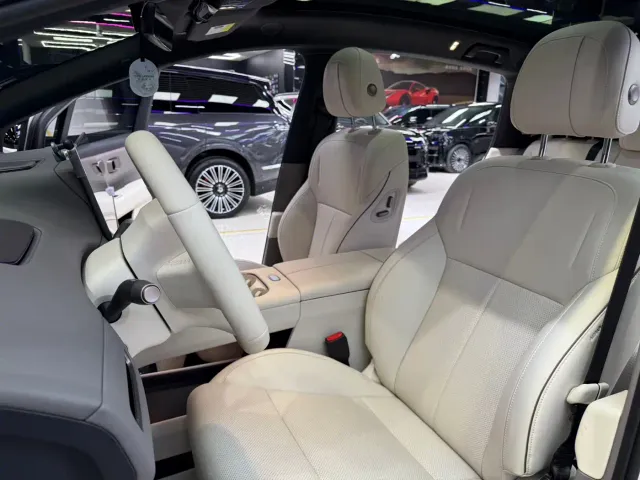 Li Auto i6 — Фото автомобиля 10