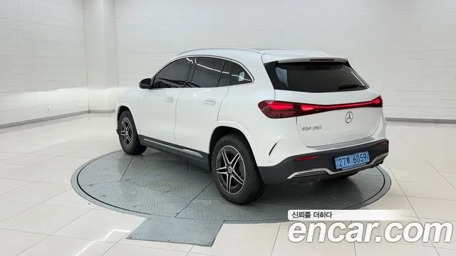Mercedes-Benz EQA H243 — Фото автомобиля 3