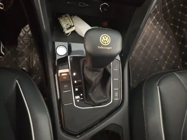 Volkswagen Tiguan L — Фото автомобиля 13