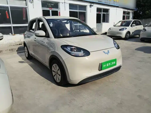 Wuling Bingo — Фото автомобиля 3