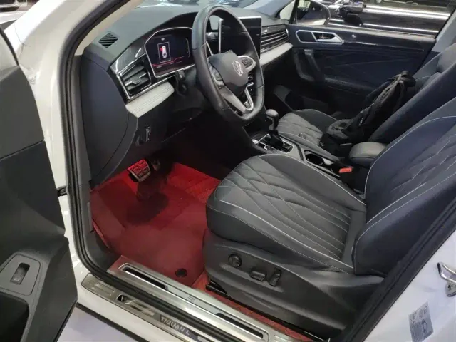 Volkswagen Tiguan L — Фото автомобиля 11