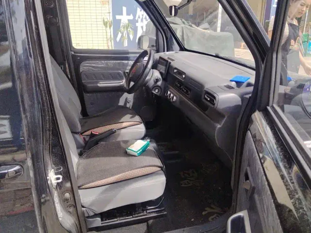 Wuling Zhiguang NEV — Фото автомобиля 8
