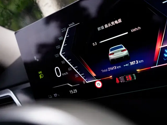 BMW i3 — Фото автомобиля 9