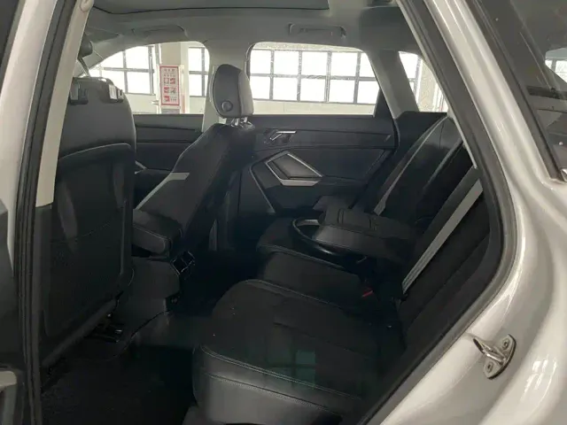 Audi Q3 — Фото автомобиля 9
