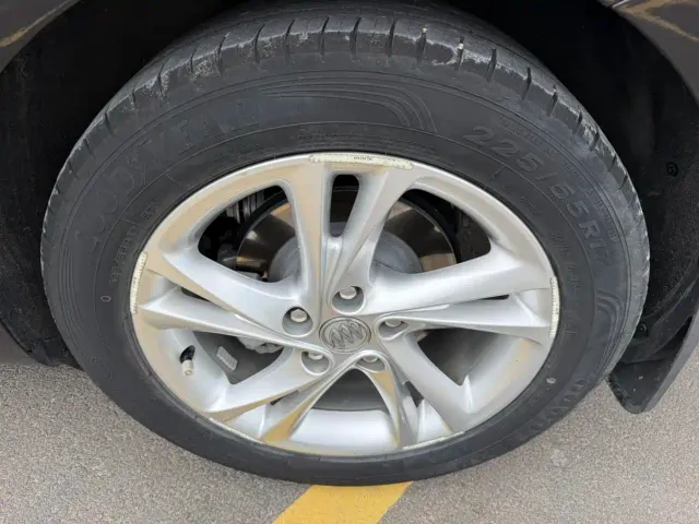 Buick Regal — Фото автомобиля 22