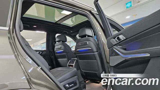 BMW X7 G07 — Фото автомобиля 18