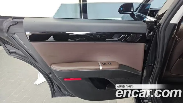 Hyundai Grandeur GN7 — Фото автомобиля 25