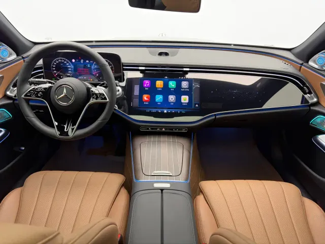 Mercedes-Benz E-Class — Фото автомобиля 15
