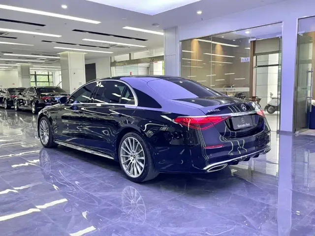 Mercedes-Benz S-Class — Фото автомобиля 4
