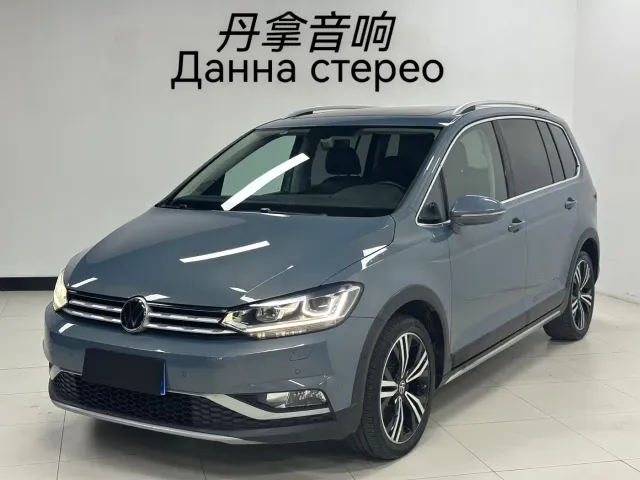 Фотография автомобиля — Volkswagen Touran