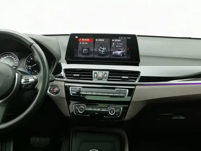 BMW X1 — Фото автомобиля 12
