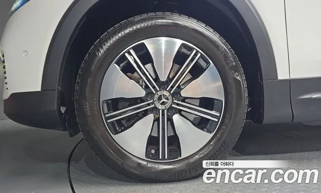 Mercedes-Benz EQB X243 — Фото автомобиля 5