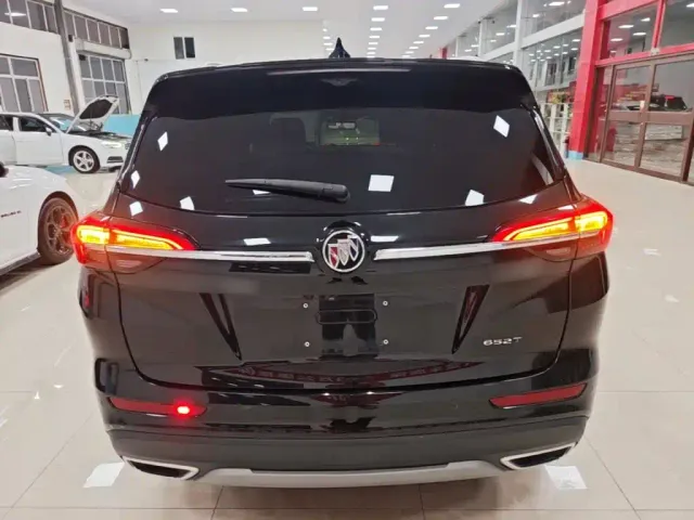 Buick Envision Plus — Фото автомобиля 5