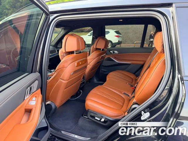 BMW X7 — Фото автомобиля 17
