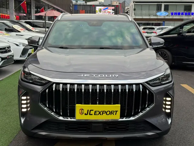 Jetour X70 Plus — Фото автомобиля 2